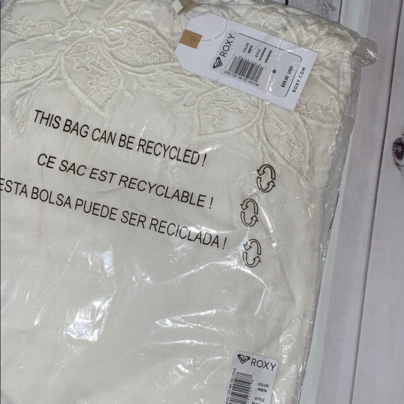 🔥Roxy women’s where do we belong dress off white NWT - Picture 4 of 6